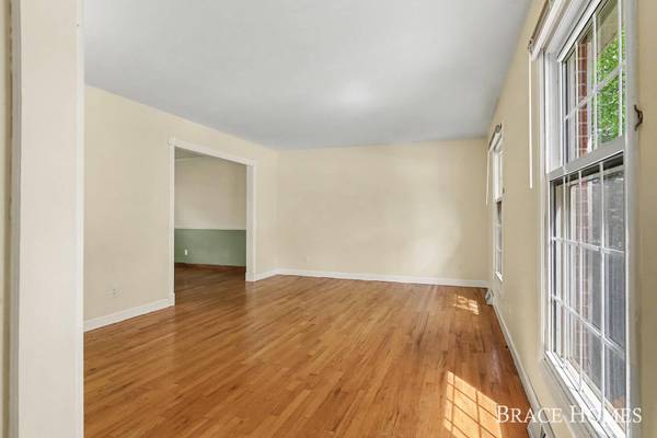 6197 Dunbarton SE Street, Ada, MI 49301