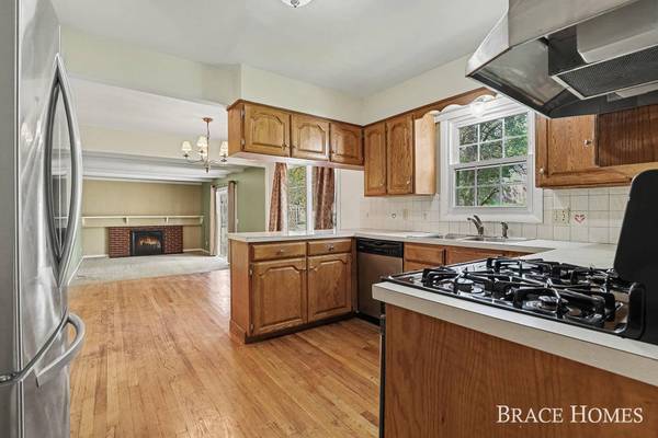 6197 Dunbarton SE Street, Ada, MI 49301