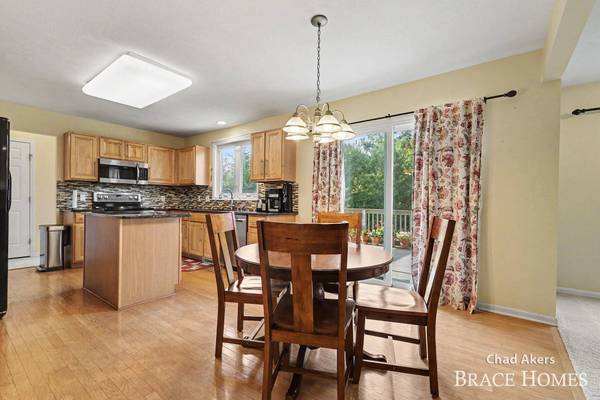 2022 Friesian NE Court, Grand Rapids, MI 49505