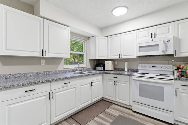 150 S ROOKS AVE, Inverness, FL 34453