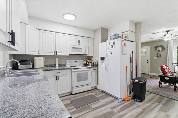 150 S ROOKS AVE, Inverness, FL 34453