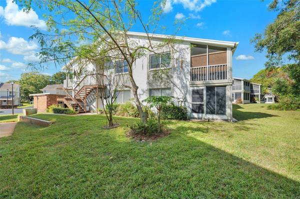 12404 EAGLESWOOD DR #D, Hudson, FL 34667
