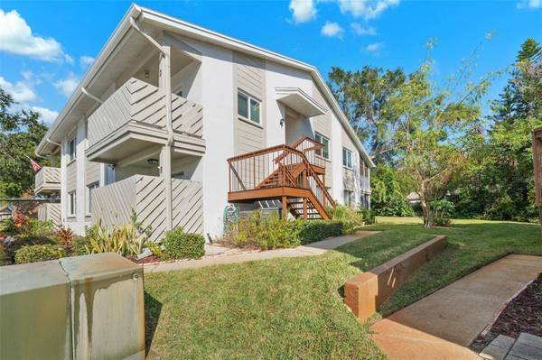 12404 EAGLESWOOD DR #D, Hudson, FL 34667