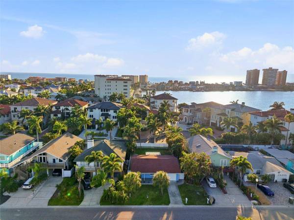 17734 1ST ST E, Redington Shores, FL 33708