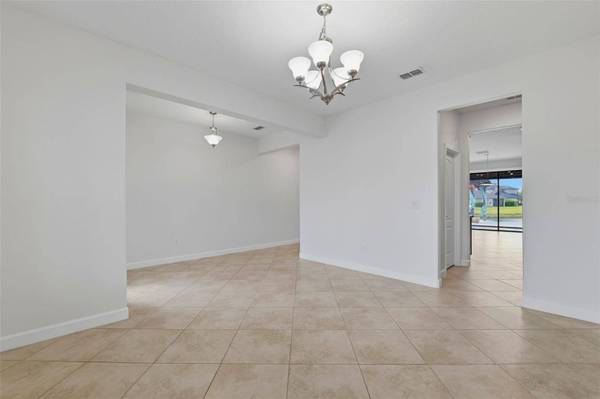 19419 PADDOCK VIEW DR, Tampa, FL 33647