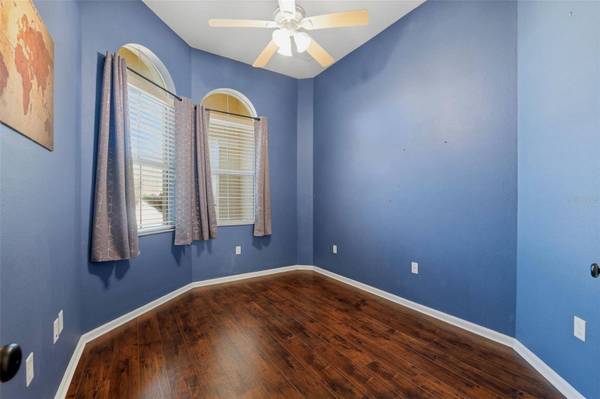 8724 PRESTON WOODS CT, Land O Lakes, FL 34638