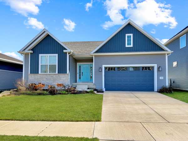 1245 Merry Blossom Ln, Verona, WI 53593-8987