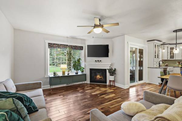 Stoughton, WI 53589-4800,408 Kings Lynn Rd