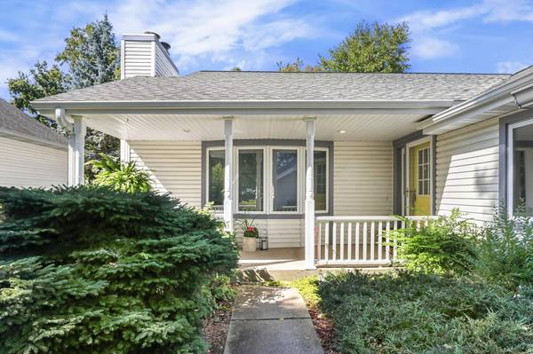 7826 E Oakbrook Circle, Madison, WI 53717