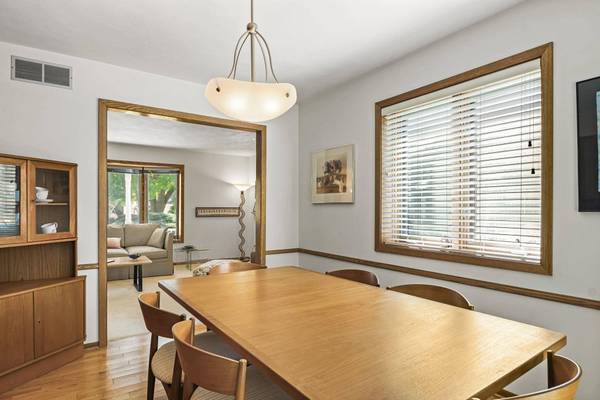 7826 E Oakbrook Circle, Madison, WI 53717