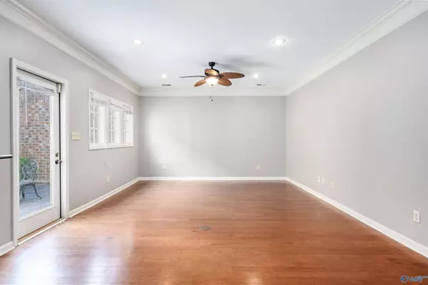 107 Bell Tower Lane, Huntsville, AL 35824