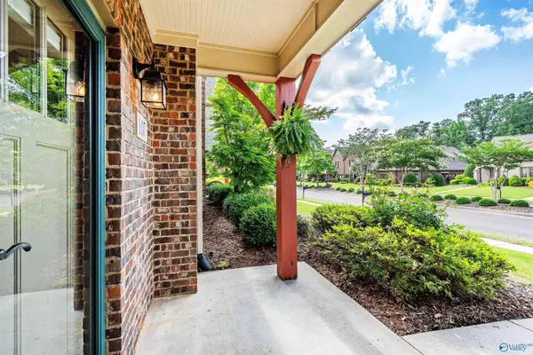 107 Bell Tower Lane, Huntsville, AL 35824