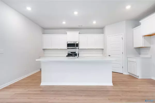 14441 Mountain Stream Drive, Athens, AL 35613