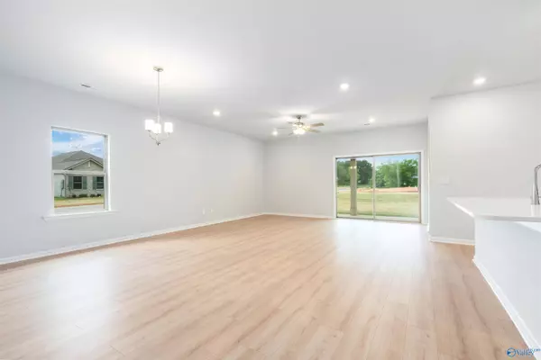 14441 Mountain Stream Drive, Athens, AL 35613