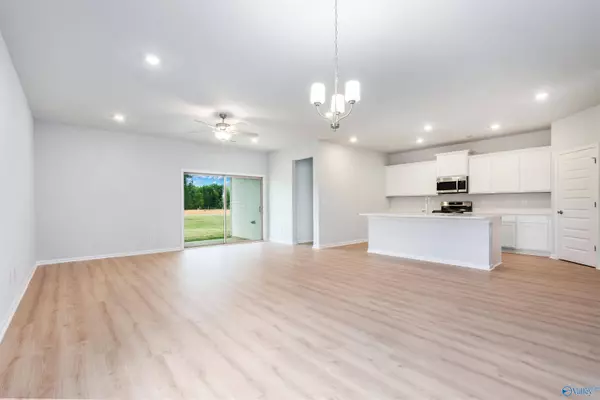 14441 Mountain Stream Drive, Athens, AL 35613