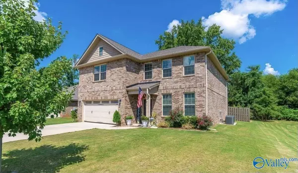 114 Summer Pointe Lane, Madison, AL 35757