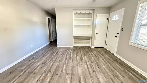 2432 Yorkshire Drive, Huntsville, AL 35803