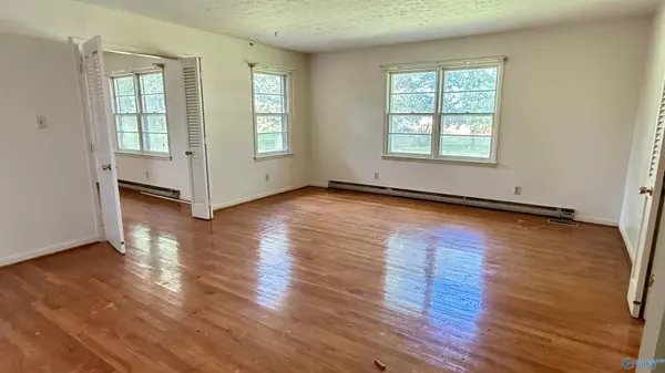 6167 Wall Triana Hwy, Madison, AL 35757