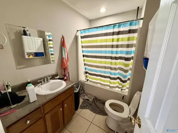 156-A Dudley Lane, Owens Cross Roads, AL 35763