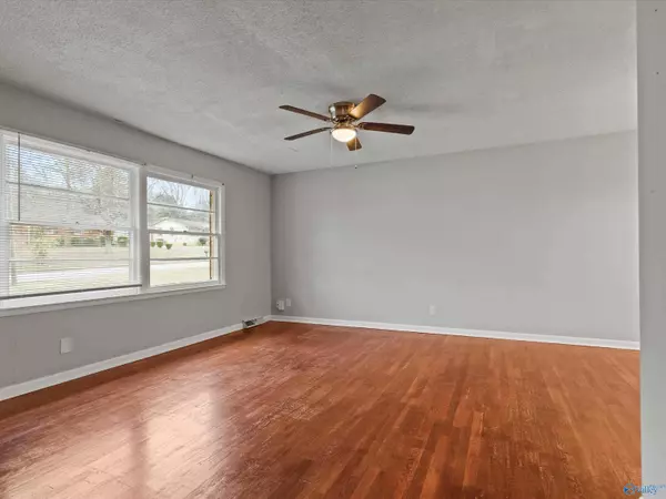 3912 Neptune Drive, Huntsville, AL 35810