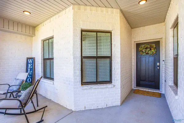 436 Tillane Park Circle SW, Huntsville, AL 35824