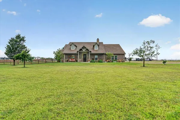 19001 N County Line Road, Ponder, TX 76259