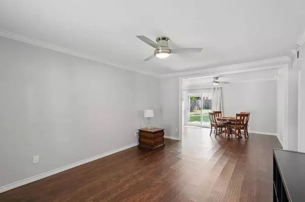 5412 Prince Drive, Lake Dallas, TX 75065