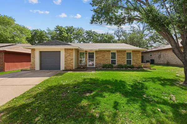 5412 Prince Drive, Lake Dallas, TX 75065