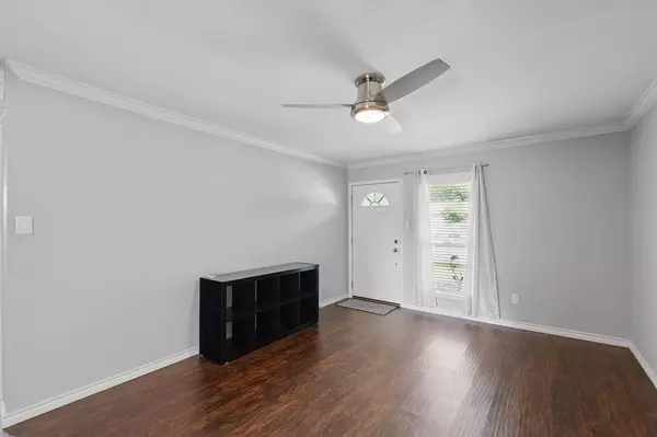 5412 Prince Drive, Lake Dallas, TX 75065