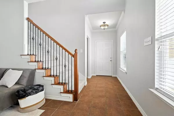 1624 Sea Pines Drive, Savannah, TX 76227