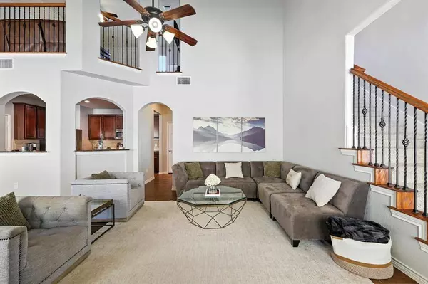 1624 Sea Pines Drive, Savannah, TX 76227