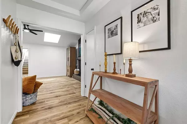 202 Mistletoe Drive, Richardson, TX 75081