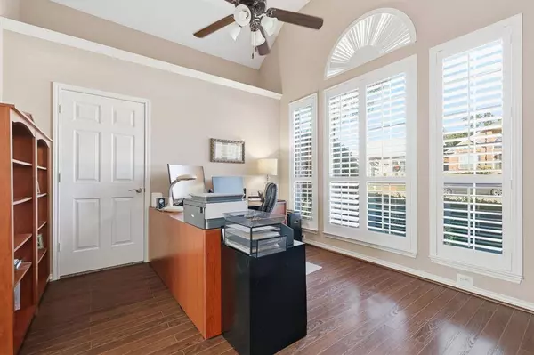 1132 Emily Lane, Carrollton, TX 75010