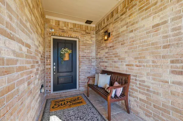 2216 Blackrail Court, Argyle, TX 76226