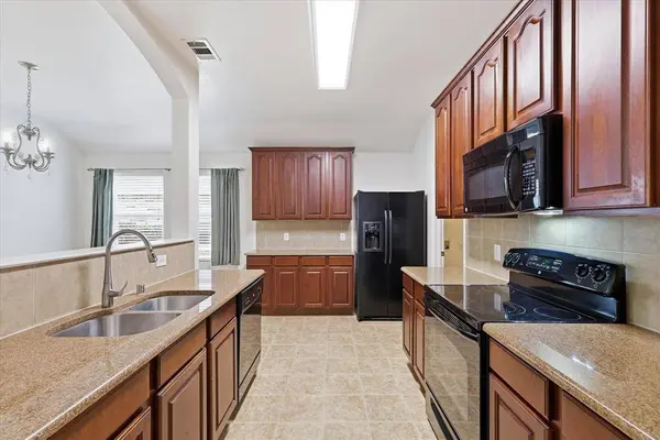 4709 Redbud Drive, Denton, TX 76208