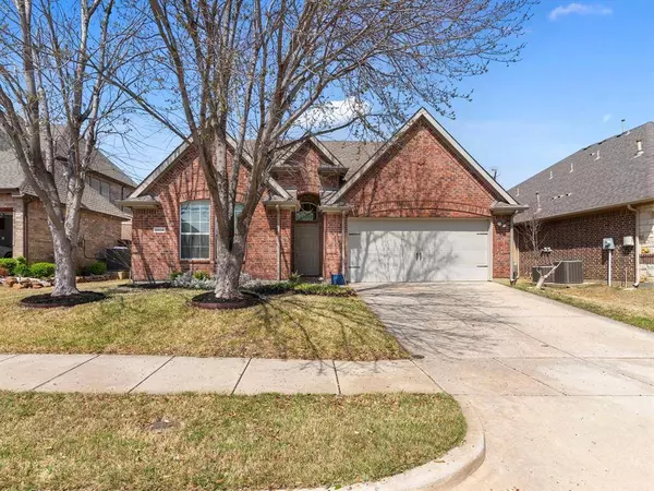 5804 Brookside Drive, Denton, TX 76226