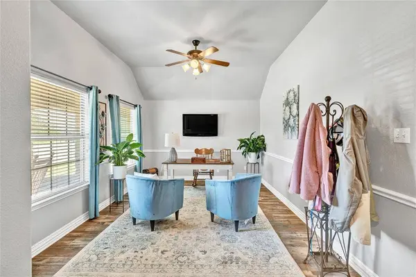 15 Bluebird Lane, Sanger, TX 76266