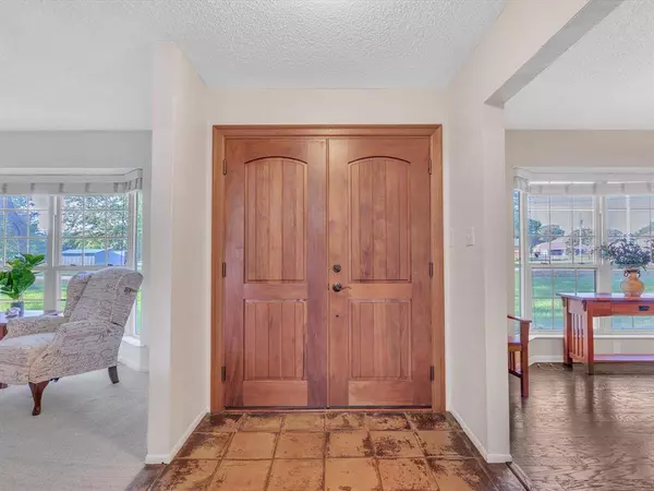 7 Hickory Street, Hickory Creek, TX 75065