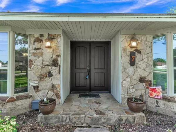 7 Hickory Street, Hickory Creek, TX 75065