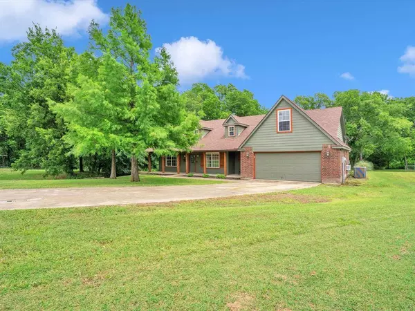 15067 Meadow Ridge Court, Nevada, TX 75173