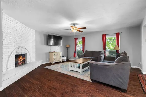 4933 N Colony Boulevard, The Colony, TX 75056