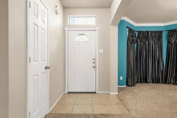 2101 Newport Drive, Flower Mound, TX 75028