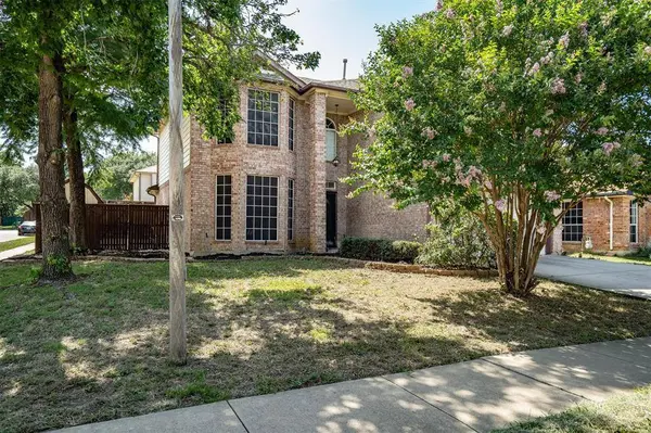 2101 Newport Drive, Flower Mound, TX 75028