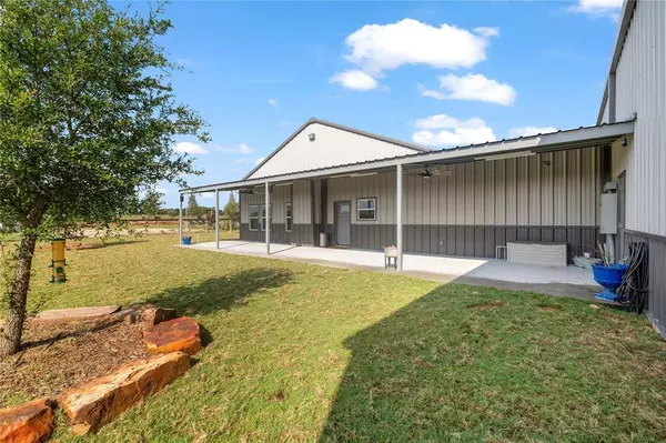 1011 Cr-322, Valley View, TX 76272