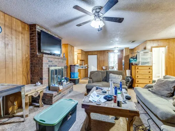 500 S Hovey Street, Chico, TX 76431