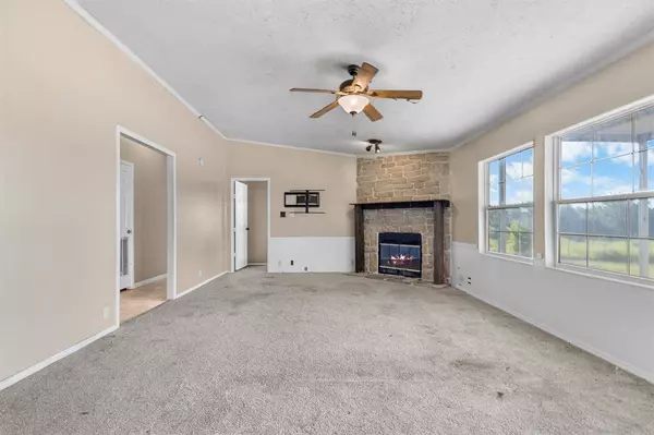 1649 Stony Valley Drive, Ponder, TX 76259