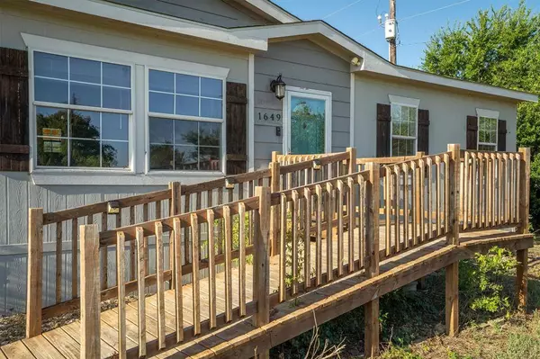 1649 Stony Valley Drive, Ponder, TX 76259