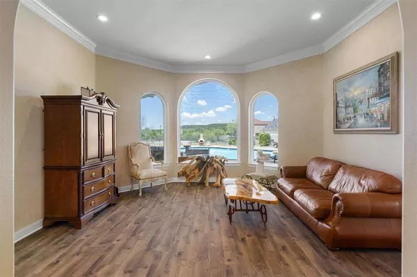 420 Rolling Oaks Ridge, Cedar Hill, TX 75104