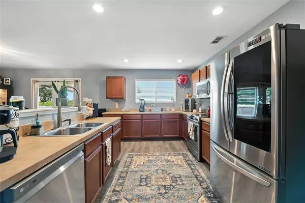 328 Broken Bow, Krum, TX 76249