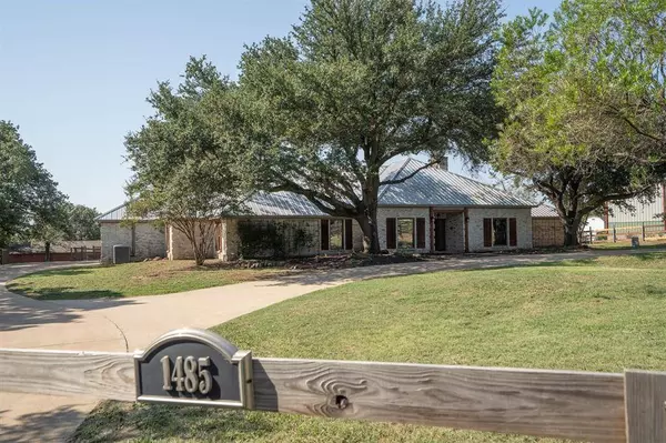 1485 Latigo Hills Road, Bartonville, TX 75022
